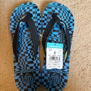 Kids-Reef AHI flip flops size 6